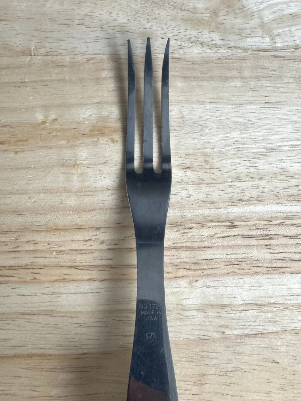 Cutco 1726 Turning Fork Carving MC-303 Description Condition: Good condition